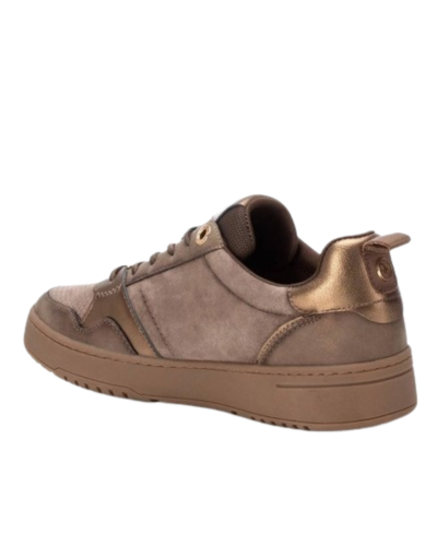 Deportiva urbana de piel Carmela en colores de otoño