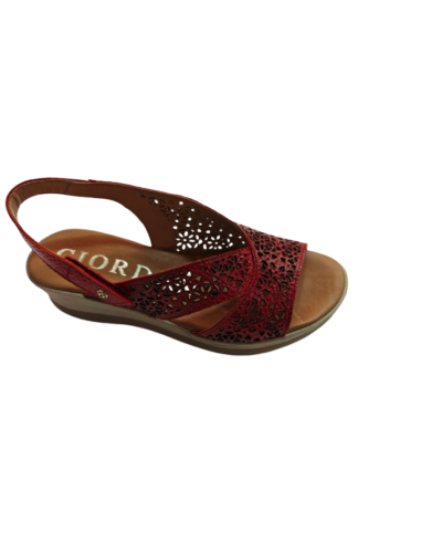 Sandalia de cuña y plataforma muy cómoda negra