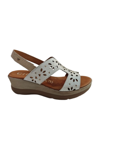 Sandalia de cuña y plataforma muy cómoda blanca