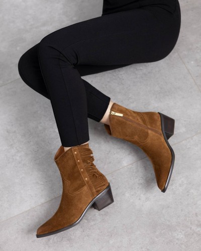 Botín Carmela tacón color cuero
