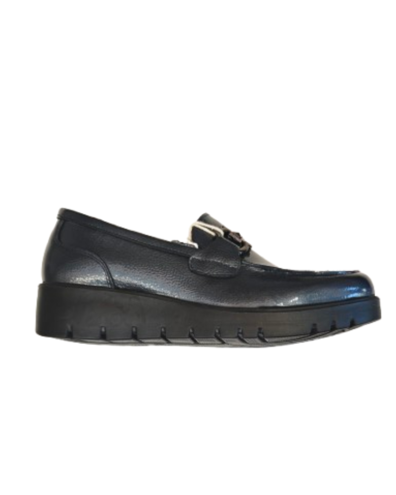 Zapato de piel tacón color azul en charol