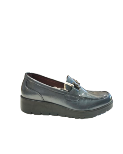 Zapato de piel tacón color azul en charol