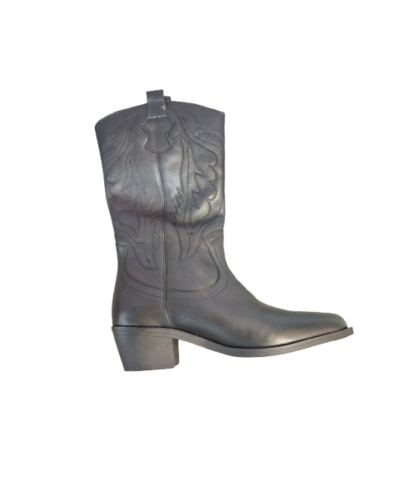 Bota cow boy de piel color negro con grabados
