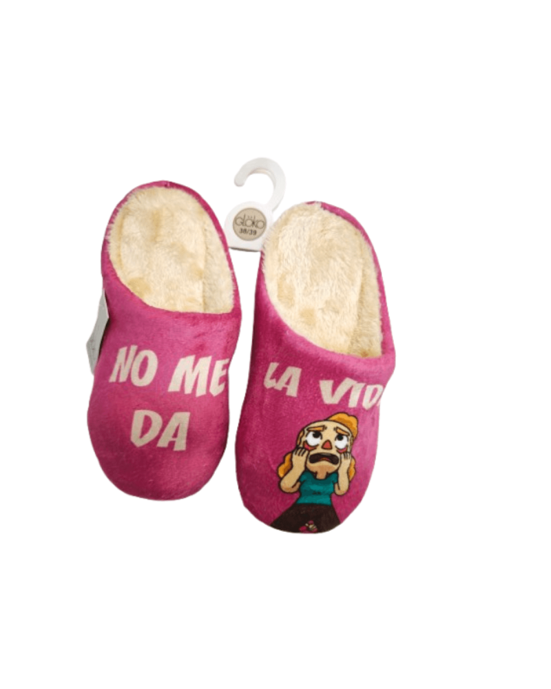 Zapatilla de Casa con mensajes no me da la vida color fucxia
