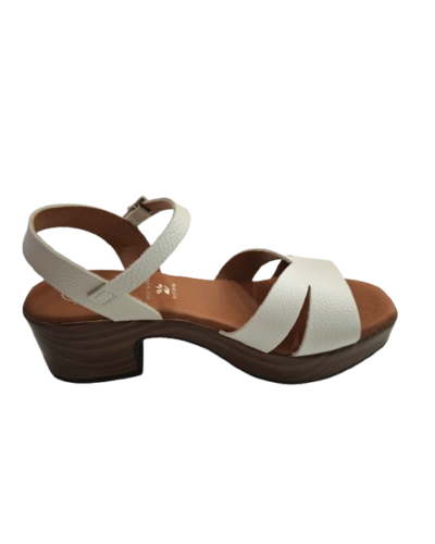 Sandalia Oh My Sandals beige tacón bajo