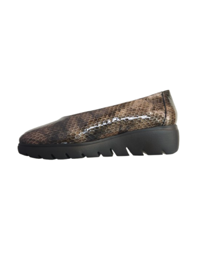 Zapato duit de cuña color marrón Zapato duit de piel hecho en España de color marrón,  un zapato perfecto para empezar el otoño