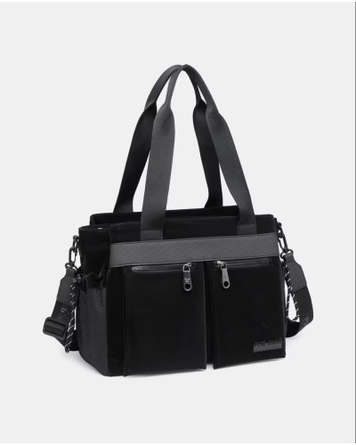 Bolso señora Pepe Moll Bolso con bolsillos de Pepe Moll  . Sin duda la acompañante perfecta para el día a día y que puedes lleva