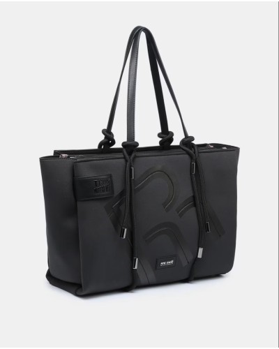 Bolso señora Pepe Moll color negro Bolso multibolsillos de Pepe Moll  . Sin duda la acompañante perfecta para el día a día y que